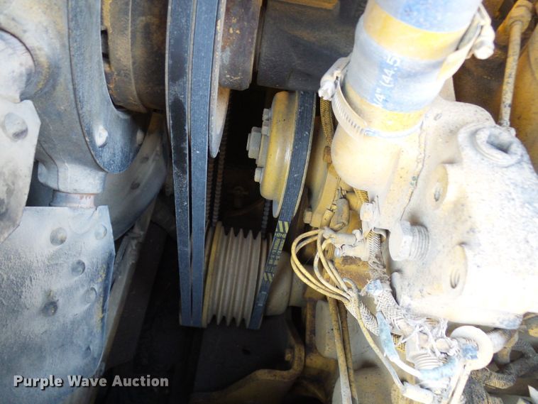 image for item DC2859 1986 Caterpillar D4H  dozer