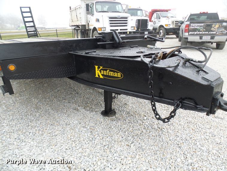 image for item DC2865 2008 Kaufman equipment trailer