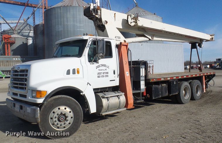 image for item DC2871 2003 Sterling L9500  crane truck