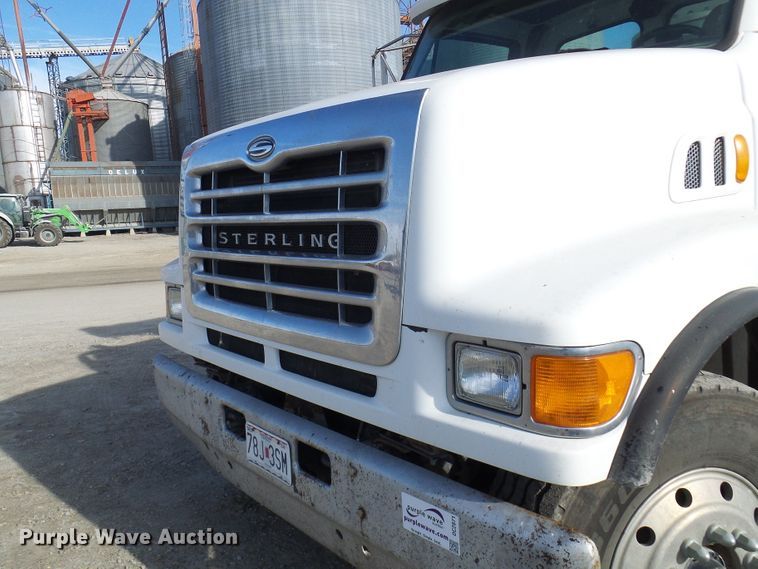 image for item DC2871 2003 Sterling L9500  crane truck