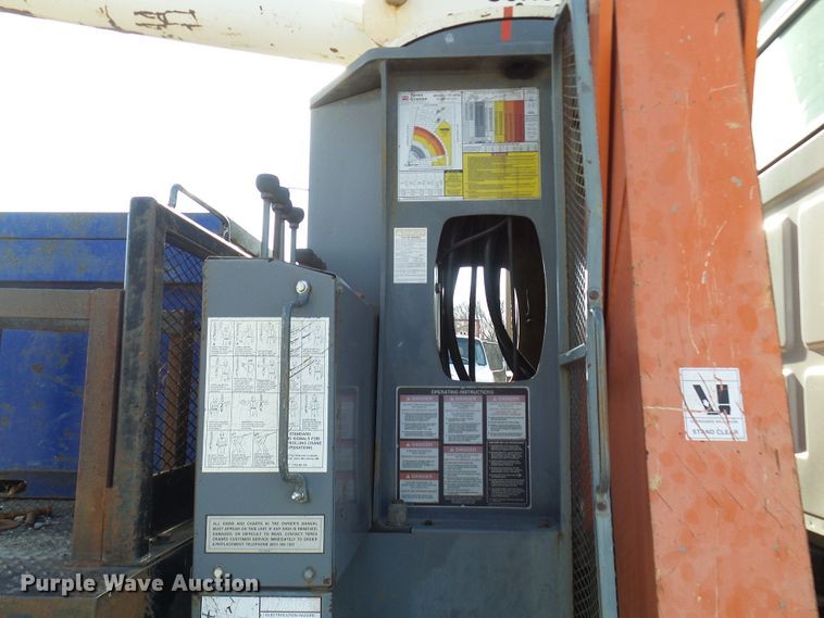 image for item DC2871 2003 Sterling L9500  crane truck