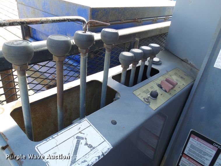 image for item DC2871 2003 Sterling L9500  crane truck