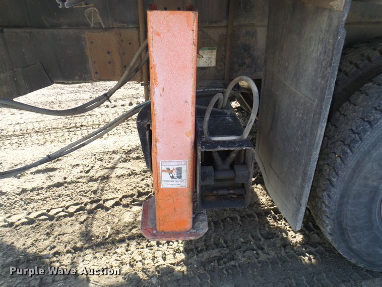 image for item DC2871 2003 Sterling L9500  crane truck