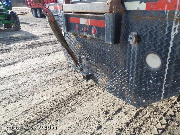 image for item DC2871 2003 Sterling L9500  crane truck