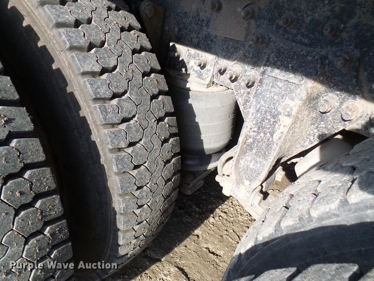 image for item DC2871 2003 Sterling L9500  crane truck