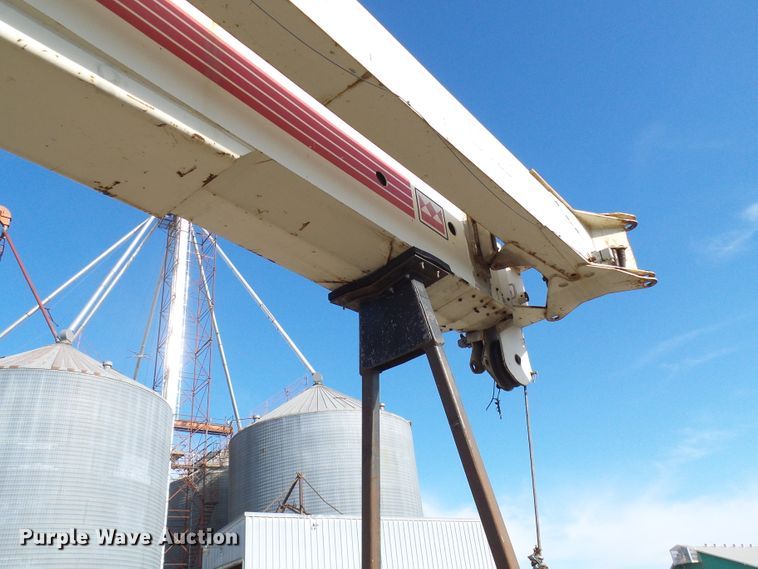 image for item DC2871 2003 Sterling L9500  crane truck