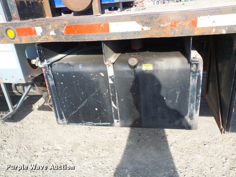 image for item DC2871 2003 Sterling L9500  crane truck