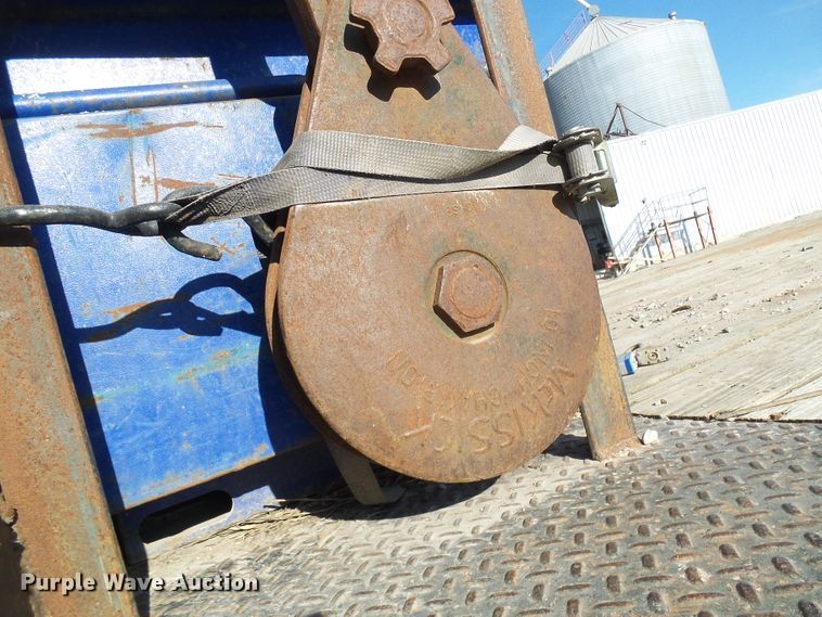 image for item DC2871 2003 Sterling L9500  crane truck