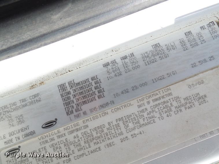 image for item DC2871 2003 Sterling L9500  crane truck