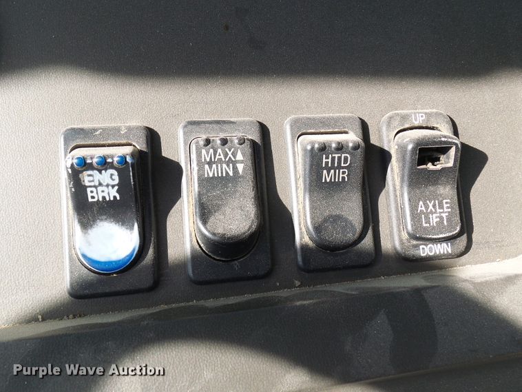 image for item DC2871 2003 Sterling L9500  crane truck