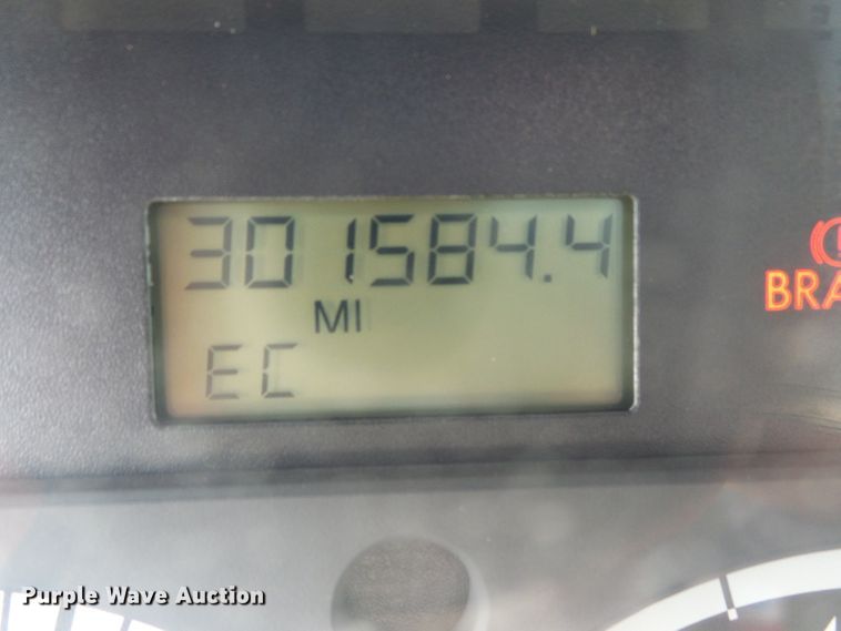 image for item DC2871 2003 Sterling L9500  crane truck