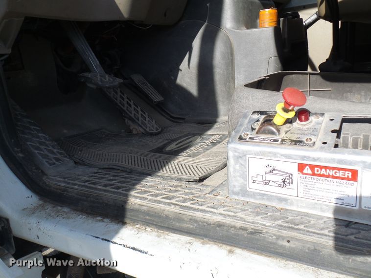 image for item DC2871 2003 Sterling L9500  crane truck