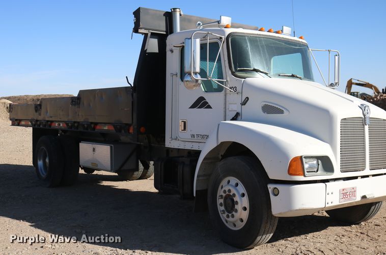 image for item DD6100 1996 Kenworth  dump truck