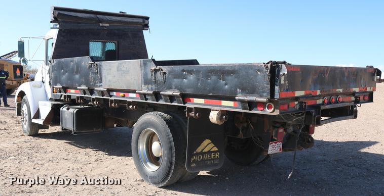 image for item DD6100 1996 Kenworth  dump truck