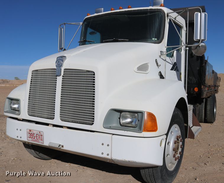image for item DD6100 1996 Kenworth  dump truck