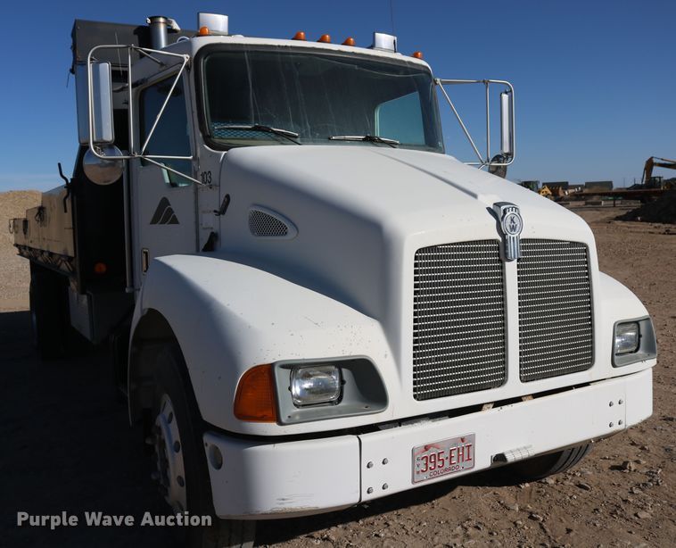 image for item DD6100 1996 Kenworth  dump truck