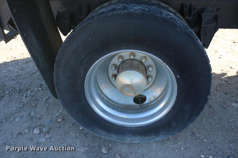 image for item DD6100 1996 Kenworth  dump truck