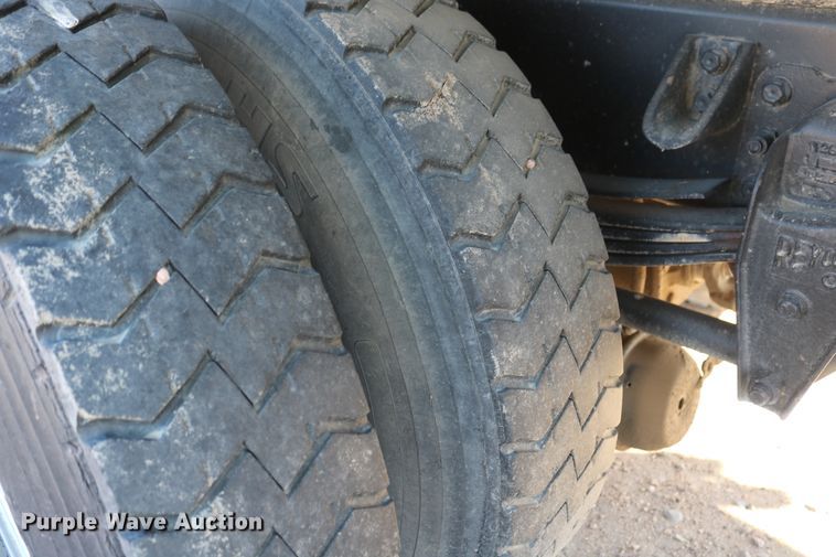 image for item DD6100 1996 Kenworth  dump truck