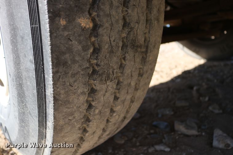 image for item DD6100 1996 Kenworth  dump truck