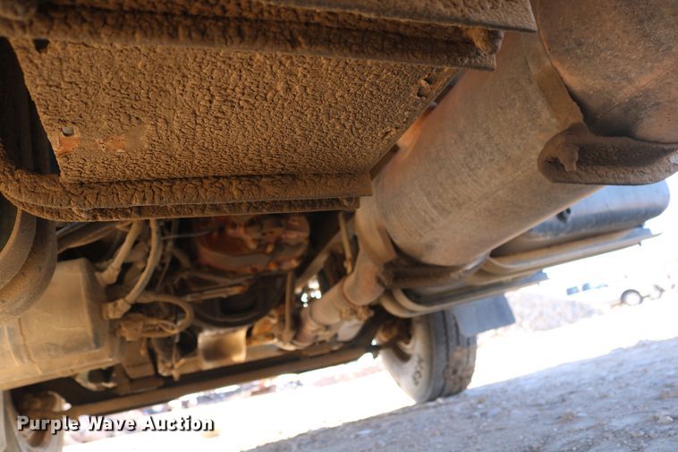 image for item DD6100 1996 Kenworth  dump truck