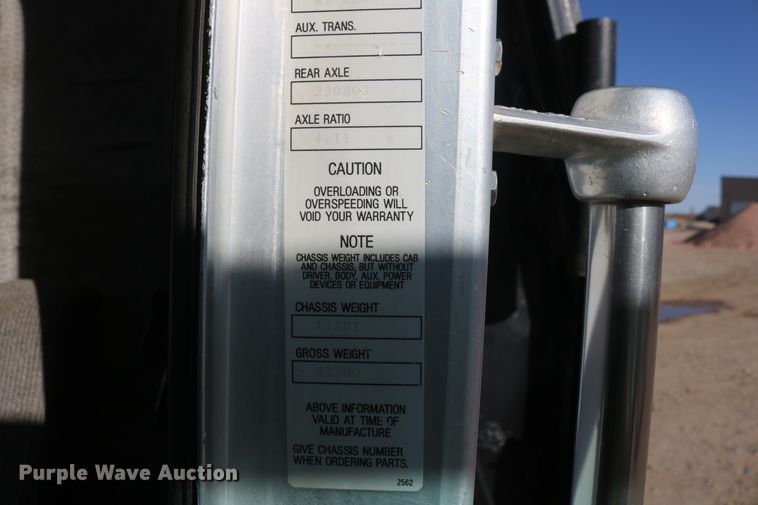 image for item DD6100 1996 Kenworth  dump truck