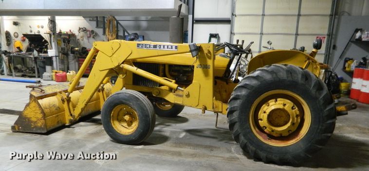 image for item DE4552 John Deere 300  tractor
