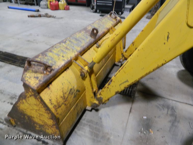 image for item DE4552 John Deere 300  tractor