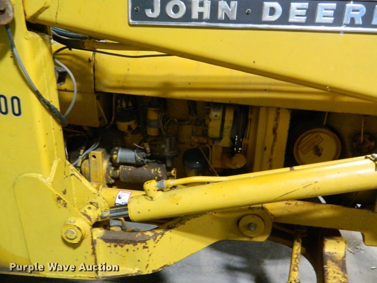 image for item DE4552 John Deere 300  tractor