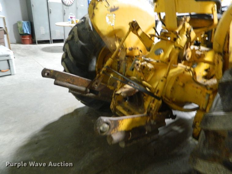 image for item DE4552 John Deere 300  tractor