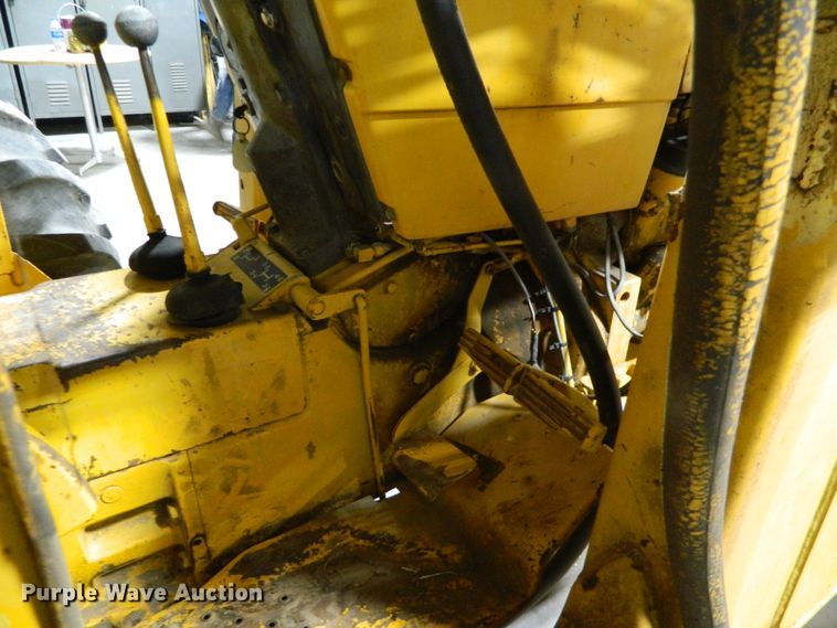 image for item DE4552 John Deere 300  tractor