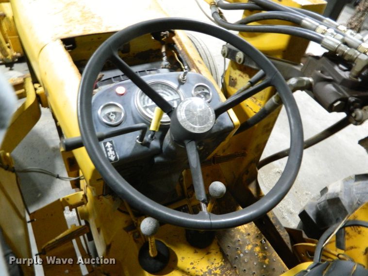 image for item DE4552 John Deere 300  tractor