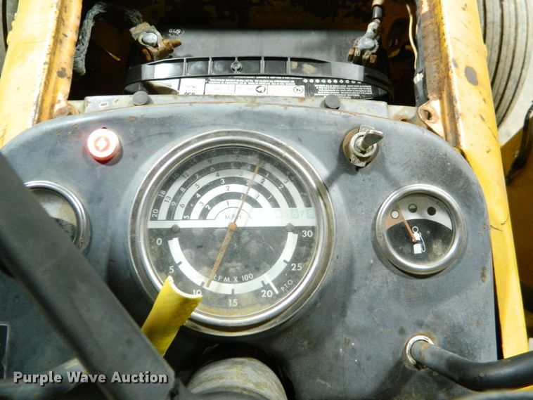 image for item DE4552 John Deere 300  tractor