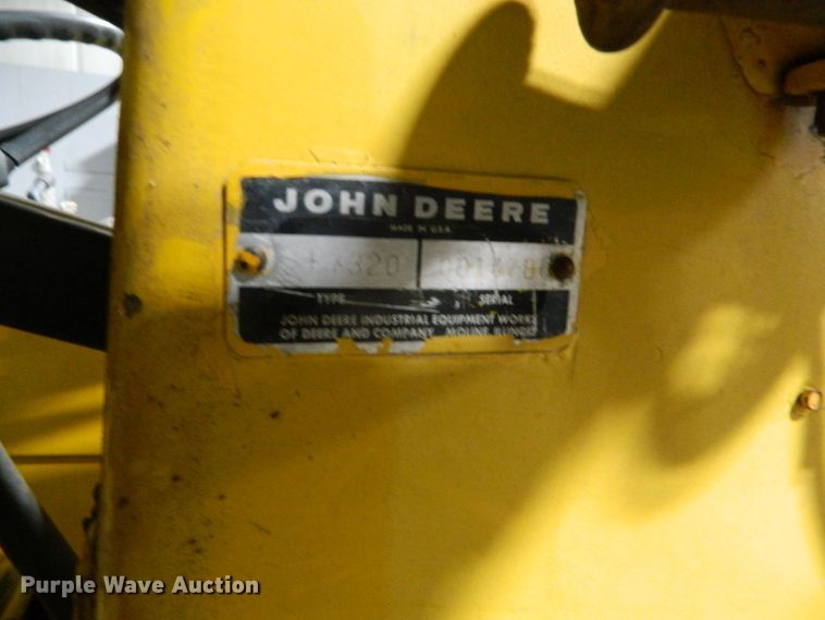 image for item DE4552 John Deere 300  tractor