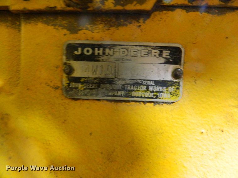 image for item DE4552 John Deere 300  tractor
