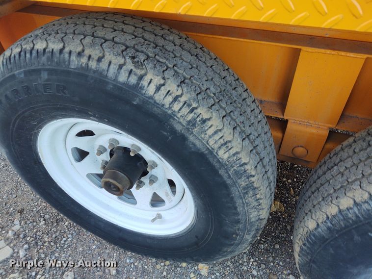 image for item DE7005 2013 KM International KM 8000 asphalt hotbox reclaimer