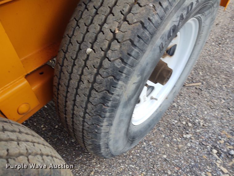 image for item DE7005 2013 KM International KM 8000 asphalt hotbox reclaimer