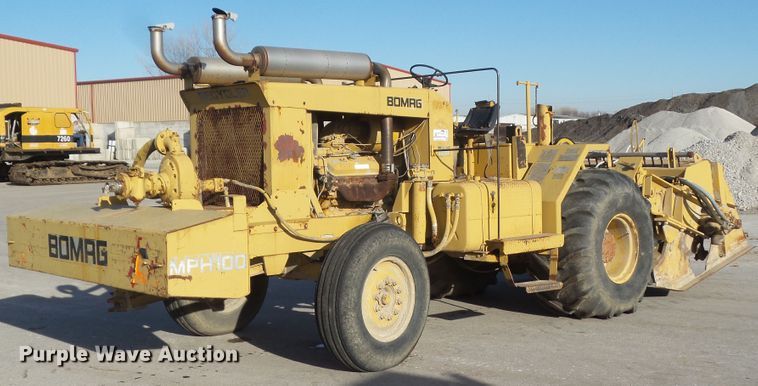 image for item DF0995 Bomag MPH 100  reclaimer