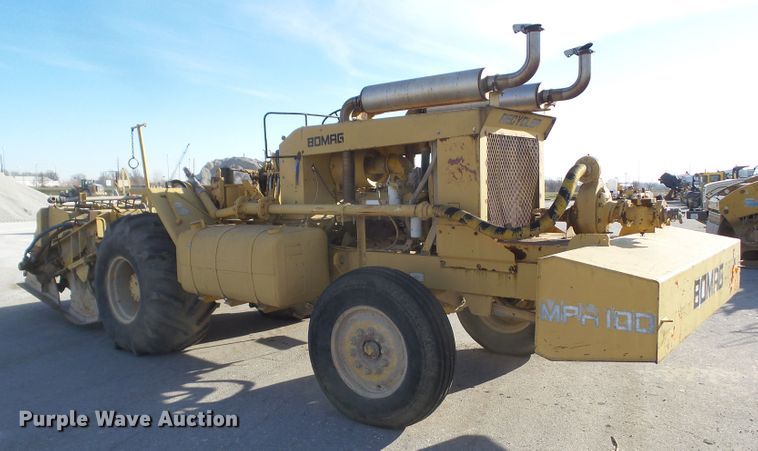 image for item DF0995 Bomag MPH 100  reclaimer