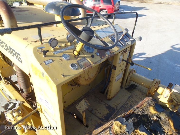 image for item DF0995 Bomag MPH 100  reclaimer