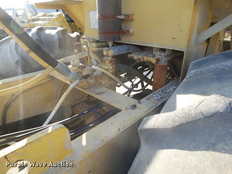 image for item DF0995 Bomag MPH 100  reclaimer