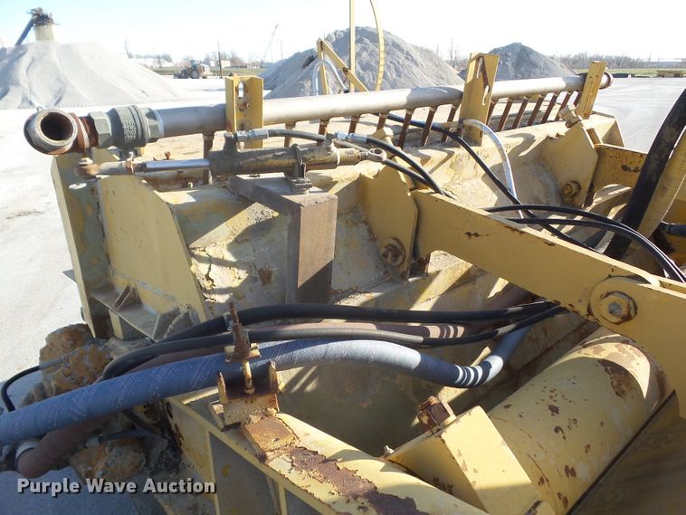 image for item DF0995 Bomag MPH 100  reclaimer