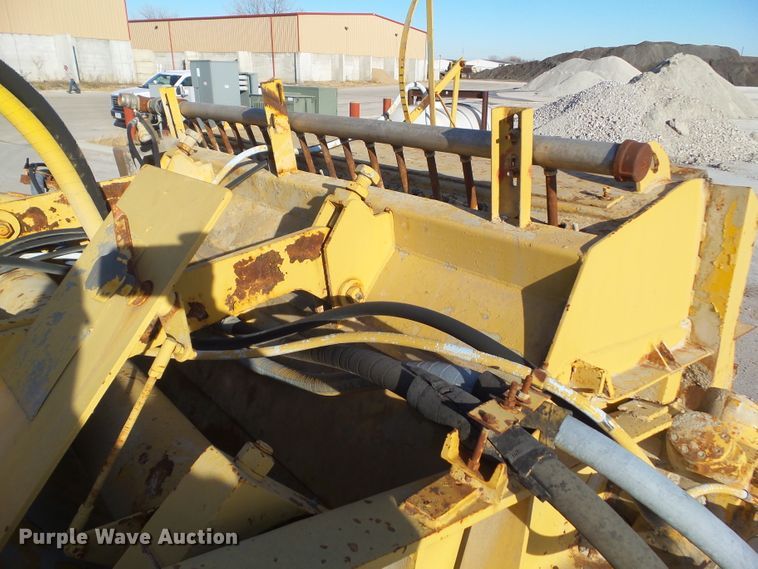 image for item DF0995 Bomag MPH 100  reclaimer