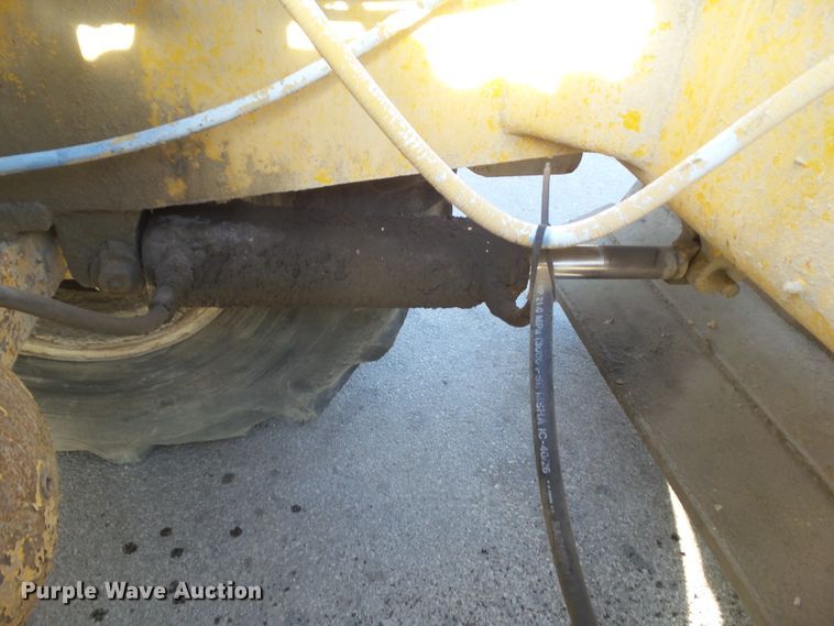 image for item DF0995 Bomag MPH 100  reclaimer