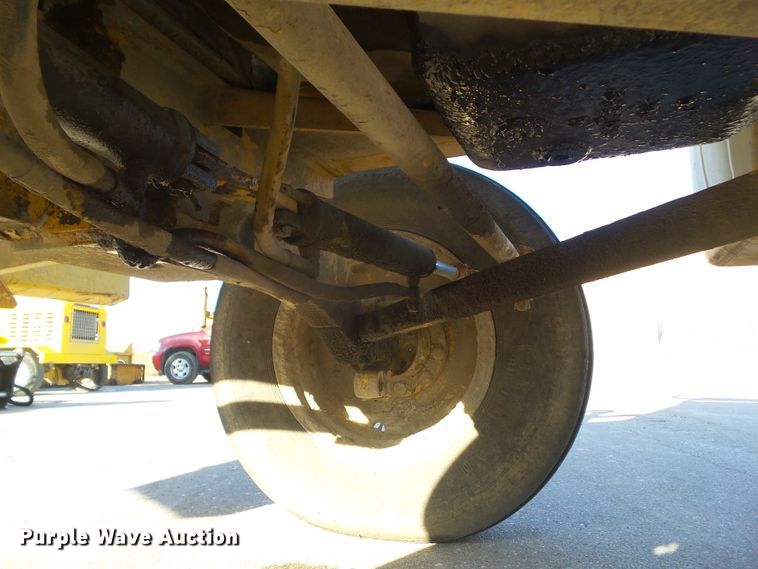 image for item DF0995 Bomag MPH 100  reclaimer