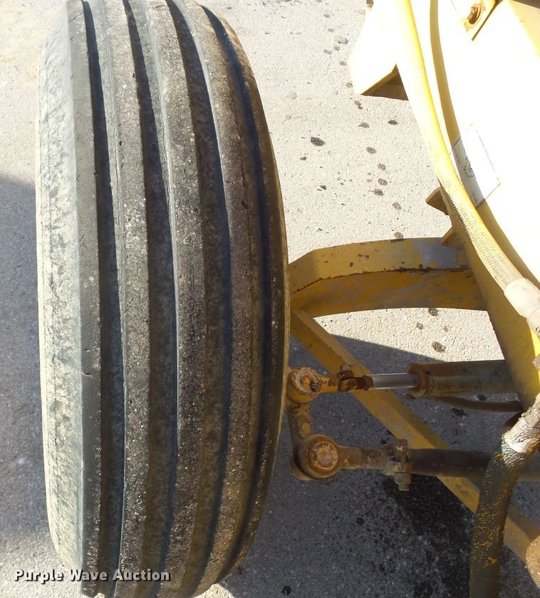 image for item DF0995 Bomag MPH 100  reclaimer