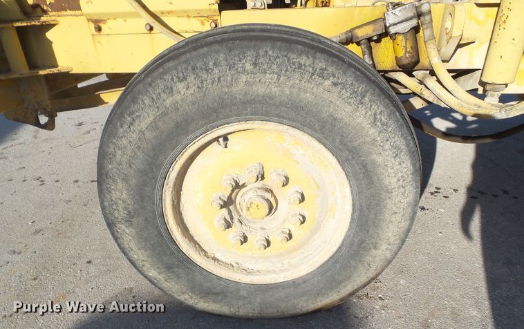 image for item DF0995 Bomag MPH 100  reclaimer