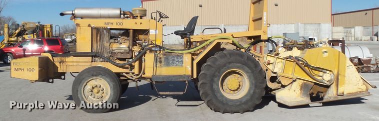 image for item DF0996 Bomag MPH 100R  reclaimer