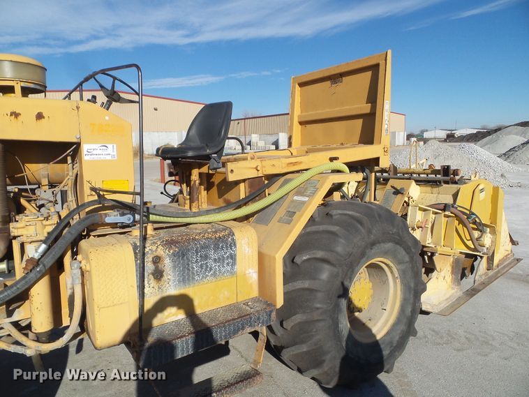 image for item DF0996 Bomag MPH 100R  reclaimer