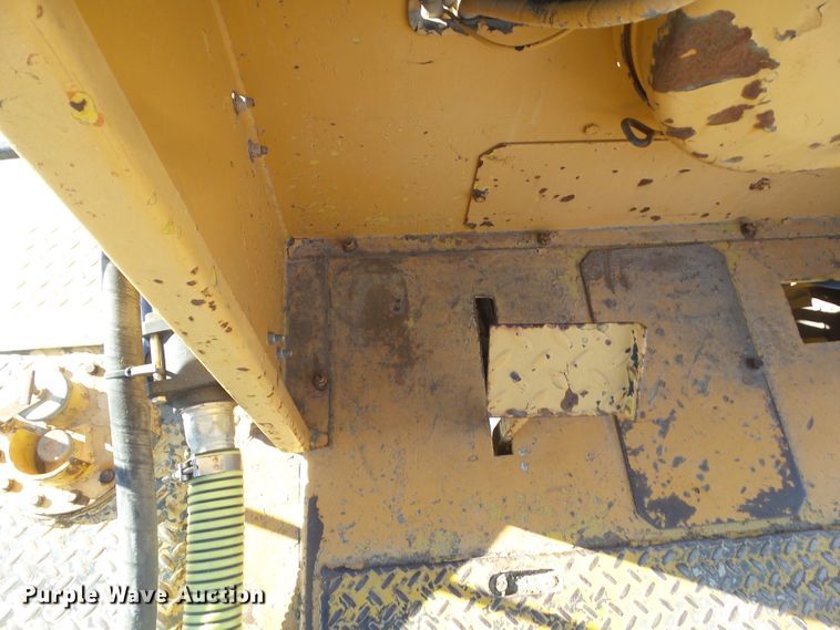 image for item DF0996 Bomag MPH 100R  reclaimer