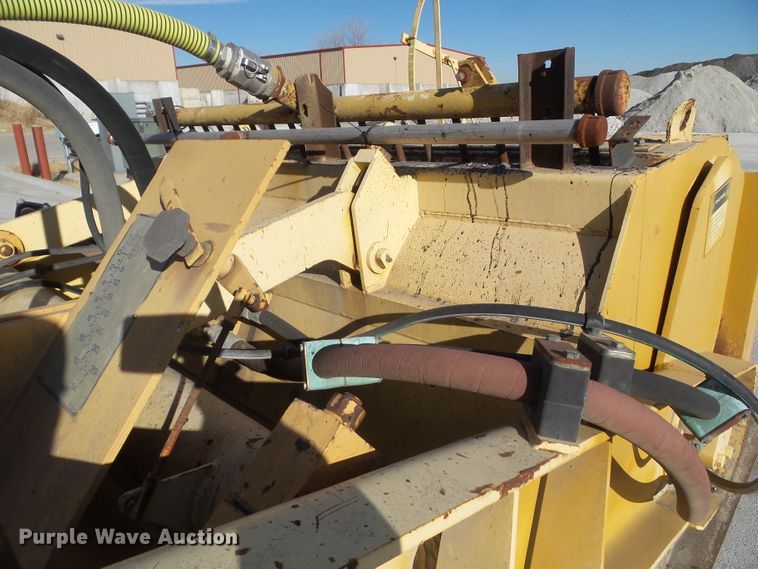 image for item DF0996 Bomag MPH 100R  reclaimer